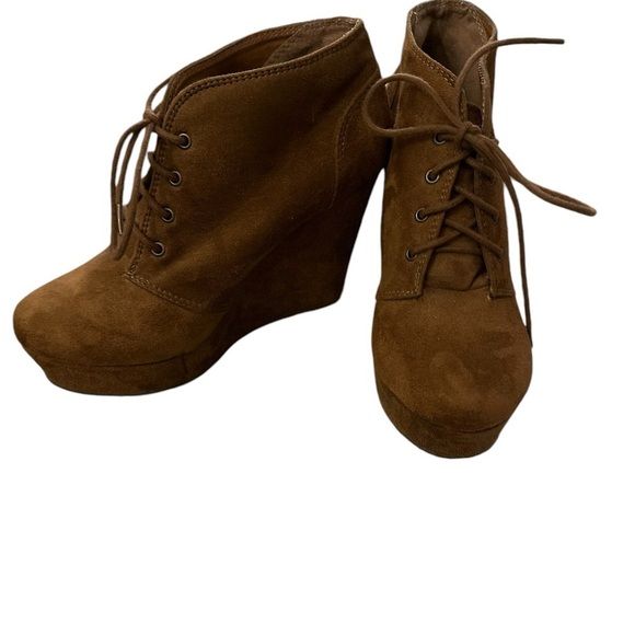 5 for $40 SALE! 
Shi by Journeya Faux Suede, Wedge, Lace Up, Ankle Booties 8.5 - Picture 9 of 14
